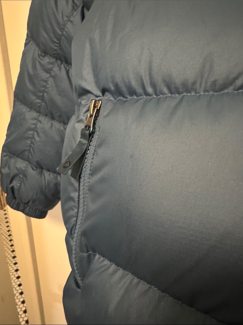 Marmot Kids Teal Guides Down Hoody Jacket Large - Picture 8 of 8